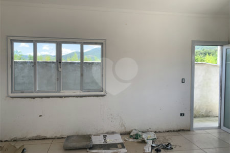 Casa 3 dormitórios - Condomínio MARF III - Bom Jesus dos Perdões