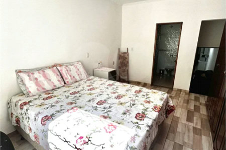 Casa com 2 quartos na Vila Brasileira em Mogi das Cruzes/SP