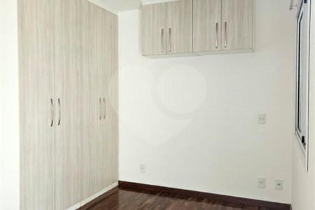 Apartamento à venda no bairro Santa Cecília.