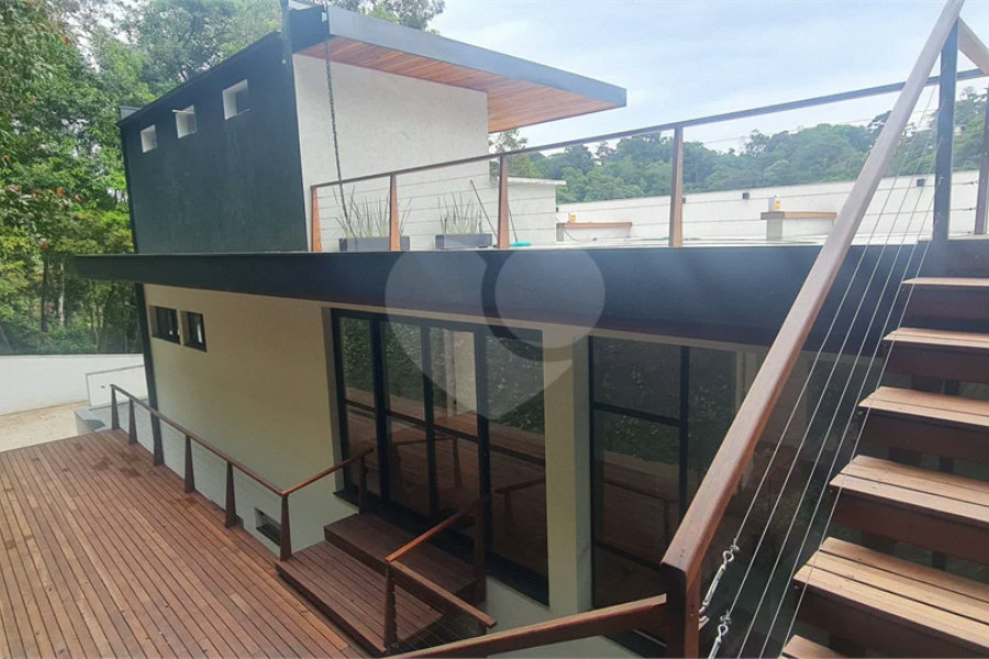Casa à venda com 3 suítes no condomínio Alpes da Cantareira, Mairiporã - SP