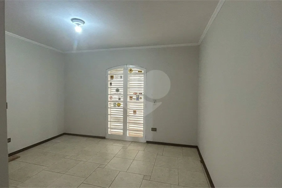 Venda Casa com 4 Dormitórios no Parque Santa Cecília