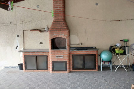Sobrado à venda com 212 m², 2 quartos (suítes), 3 banheiros e 2 vagas de garagem, em São Caetano do Sul