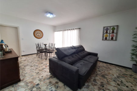 Casa à venda com 2 dormitórios á venda.