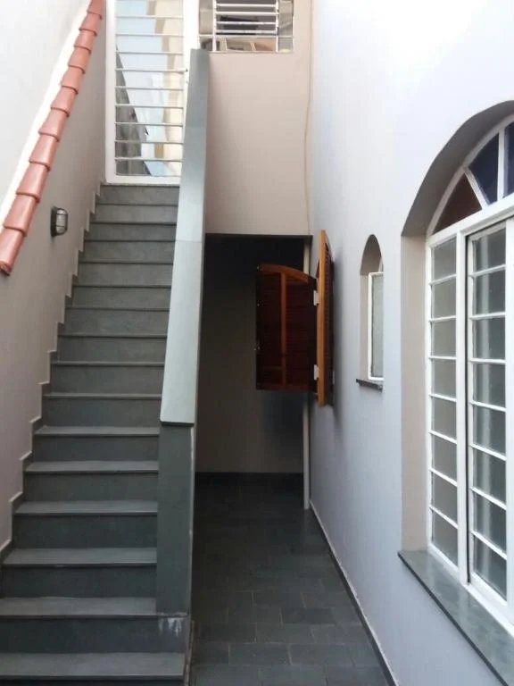 Sobrado à venda ou para alugar com 4 quartos, sendo 1 suíte, em Vila Butantã, São Paulo, SP