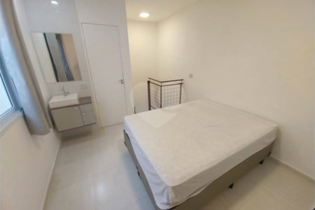 Residencial exclusivo com apenas 08 apartamentos tipo estúdio mobiliados e novinhos, sem condomínio.