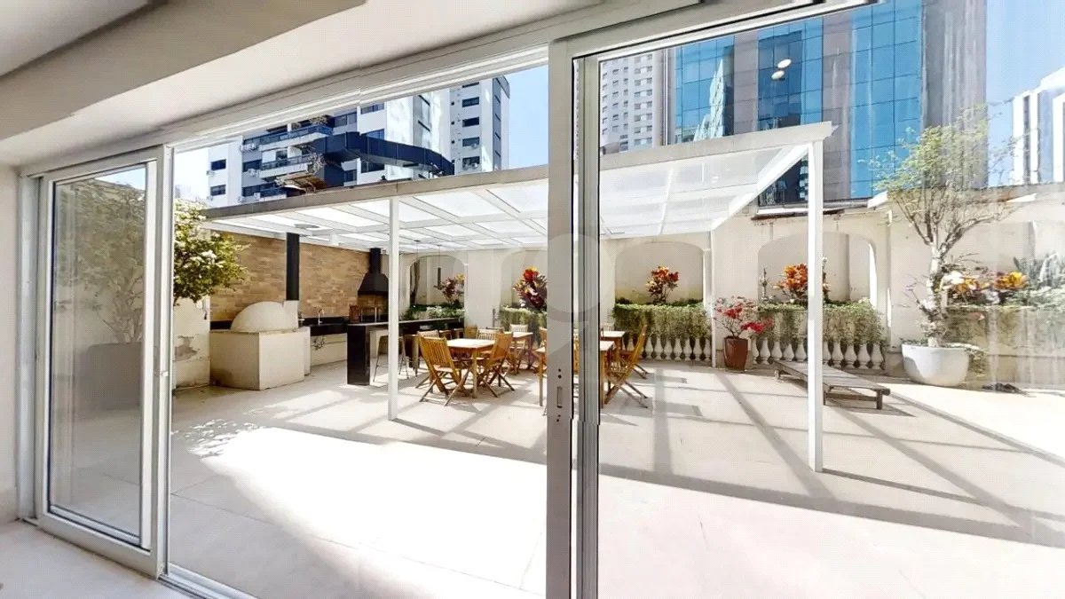 Apartamento para venda em Itaim Bibi com 3 quartos, sendo 1 suíte, 78m²