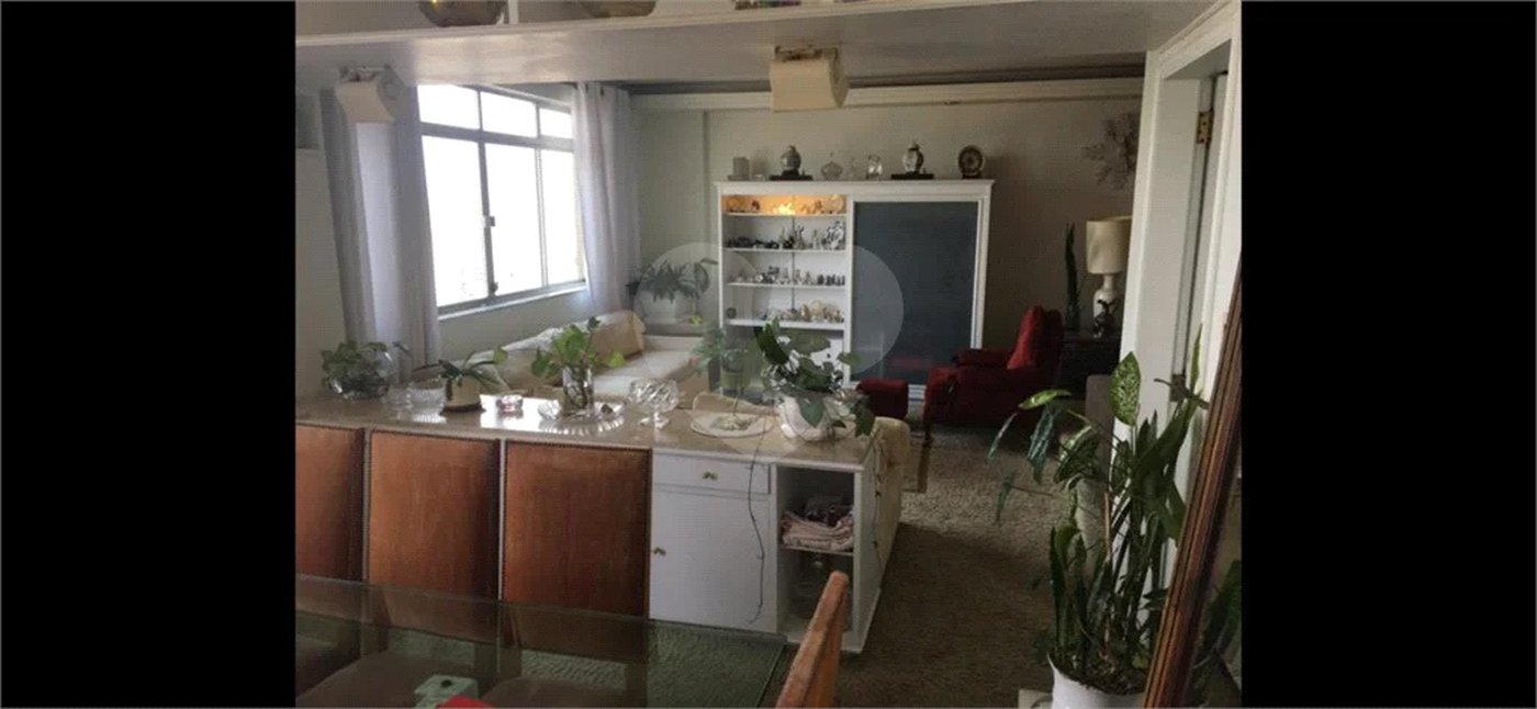 Lindo apartamento em ótima localização na Mooca!