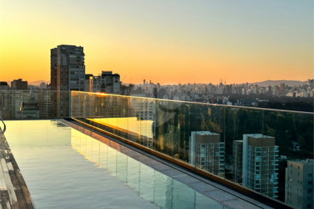 Apartamento de 40 m², 1 dormitório, 1 vaga, próximo metro à venda em Moema SP
