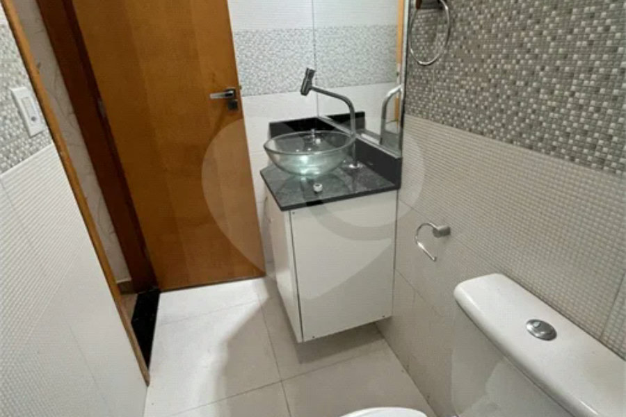 SOBRADO PARA VENDA EM CONDOMINIO FECHADO NA CASA VERDE.