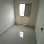 Apartamento com 3 dormitórios sendo 1 suíte.