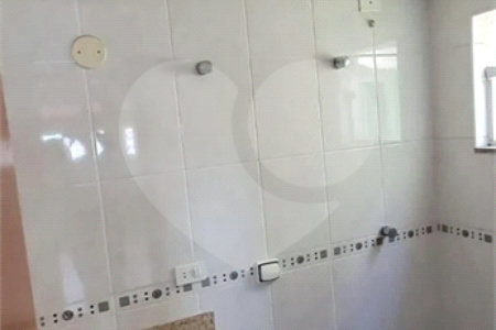 Excelente Sobrado à venda no Ipiranga c/ 220m2 - 4 Suítes/2 Vagas - 600 m. metrô Sacomã