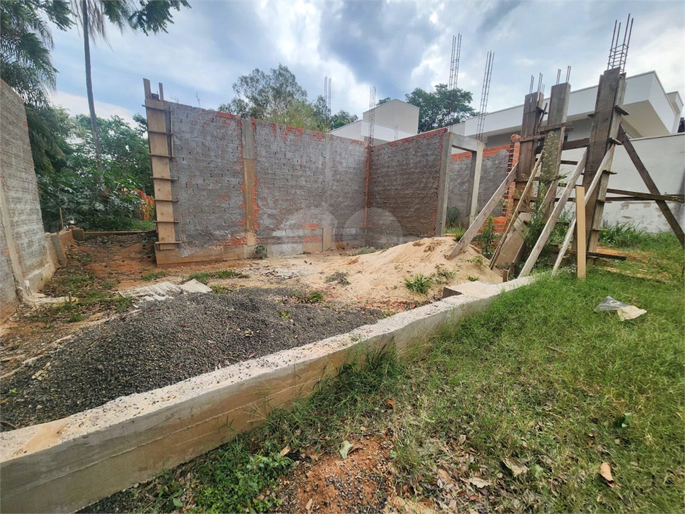 Terreno á venda no Parque FHER