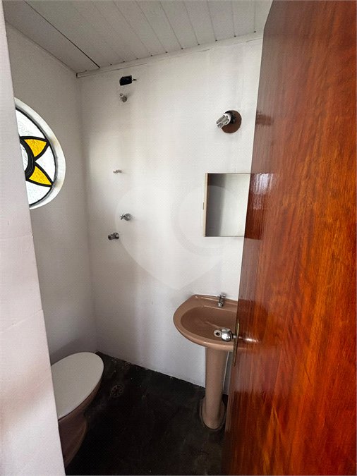 Casa com 70m², 3 dormitórios, sendo 1 suíte, 4 vagas, à venda no bairro do Ipiranga.