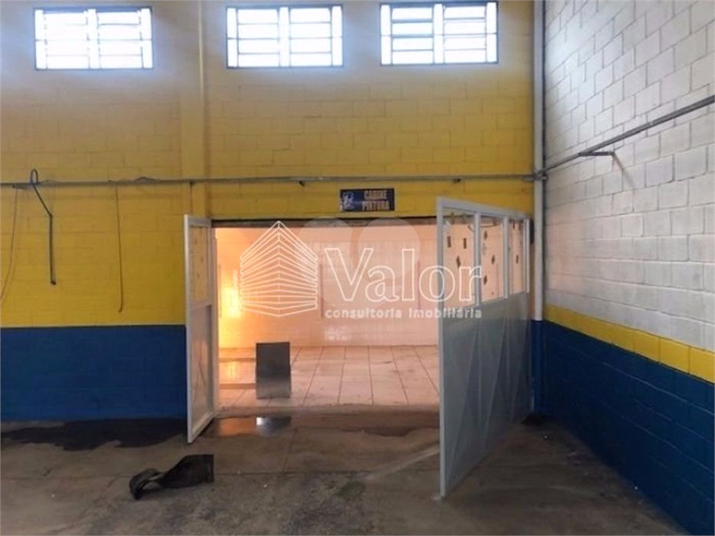 Casa comercial 891,00 m²