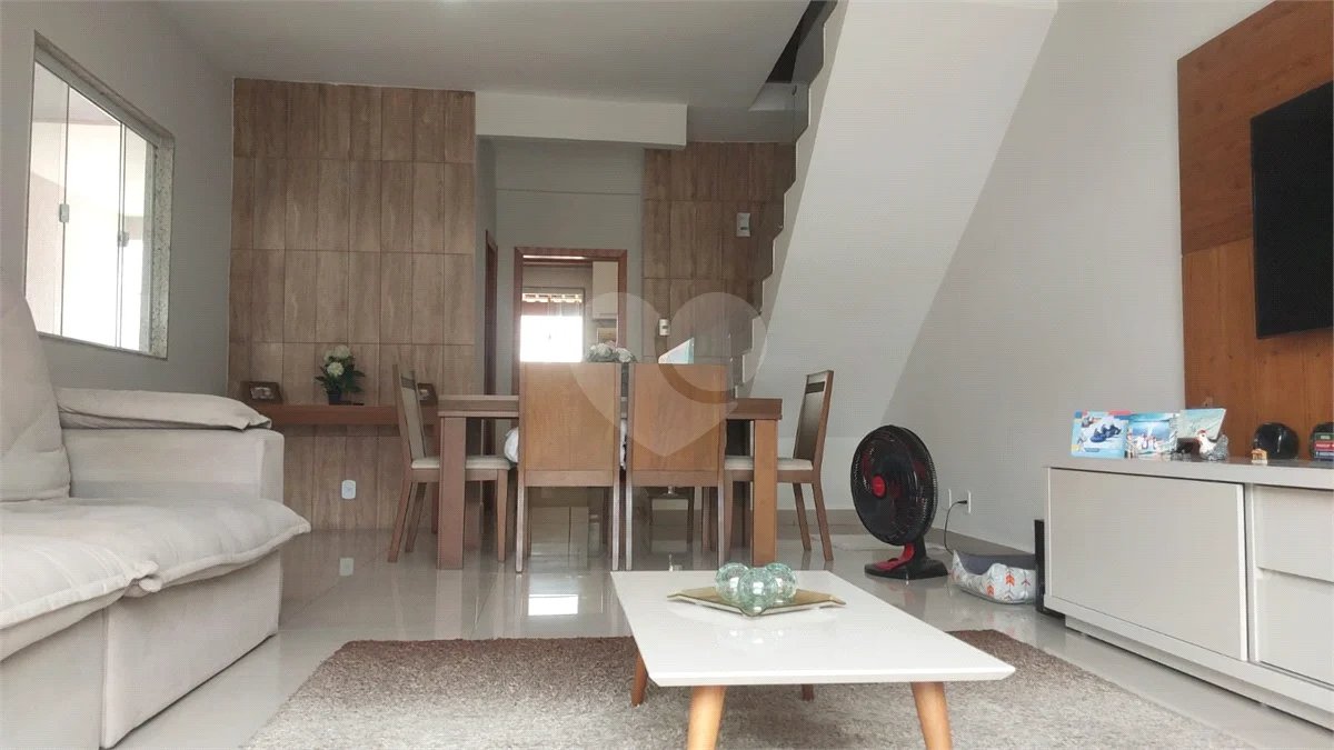 CONDOMÍNIO VALE DAS PALMEIRAS - CASA 3 QTOS + SUITE + PISCINA + GARAGEM 4 CARROS + ENERGIA SOLAR