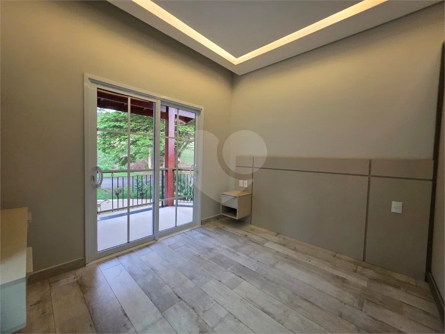 Casa à venda com 4 suítes no condomínio Residencial Jardim Primavera, Louveira - SP
