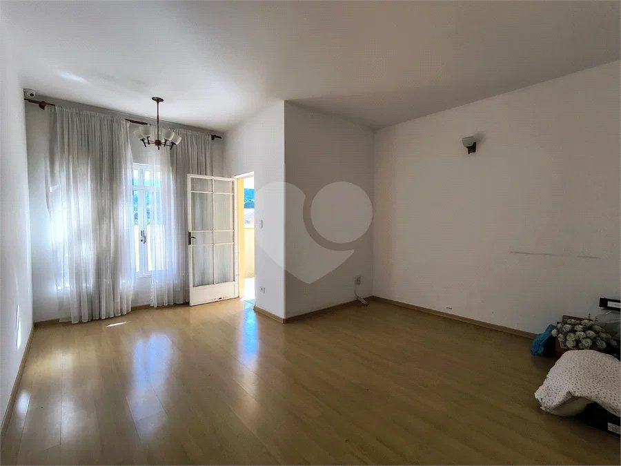 Casa para alugar com 3 quartos, sendo 1 suíte, em Jardim Dos Estados, Poços de Caldas - MG