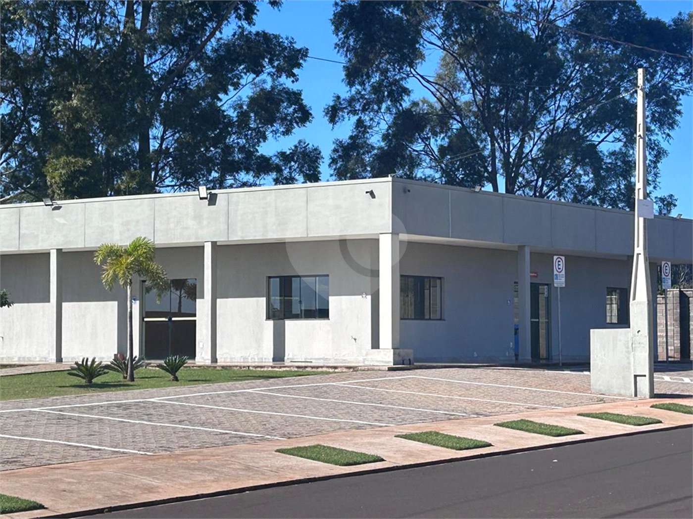 Casa em condomínio a venda.