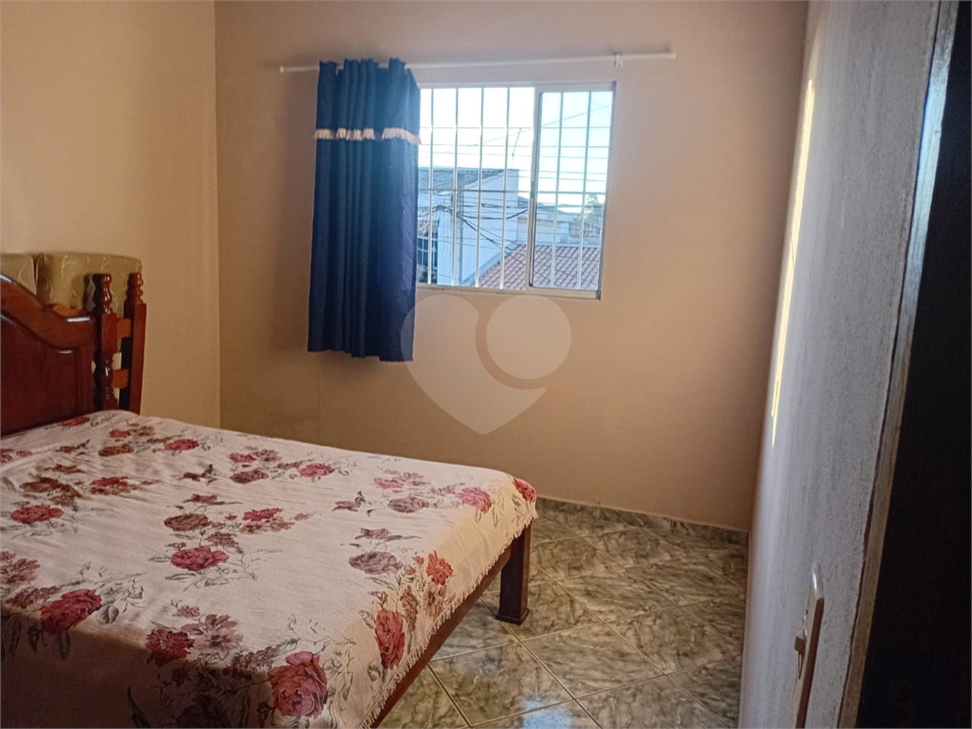Sobrado 5 quartos.
