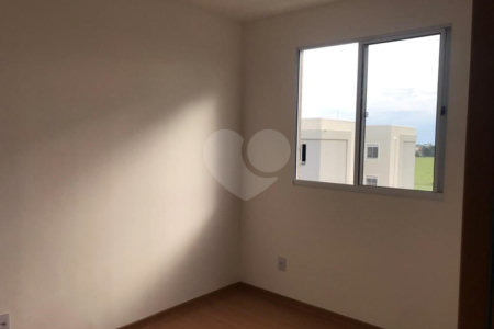 Apartamento no condomínio Monte Berlim