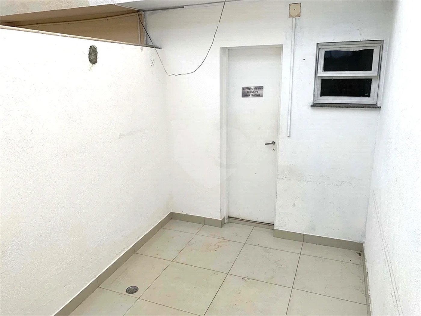 Aluga-se loja de rua, 230 m2, no Portal do Morumbi