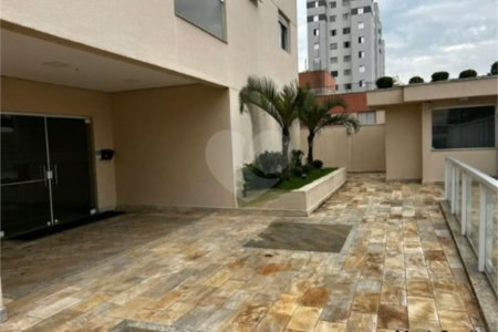 Apartamento com 138m², 3 dormitórios, sendo 3 suítes, 2 vagas de garagem, à venda na Vila Valparaiso em Santo André.