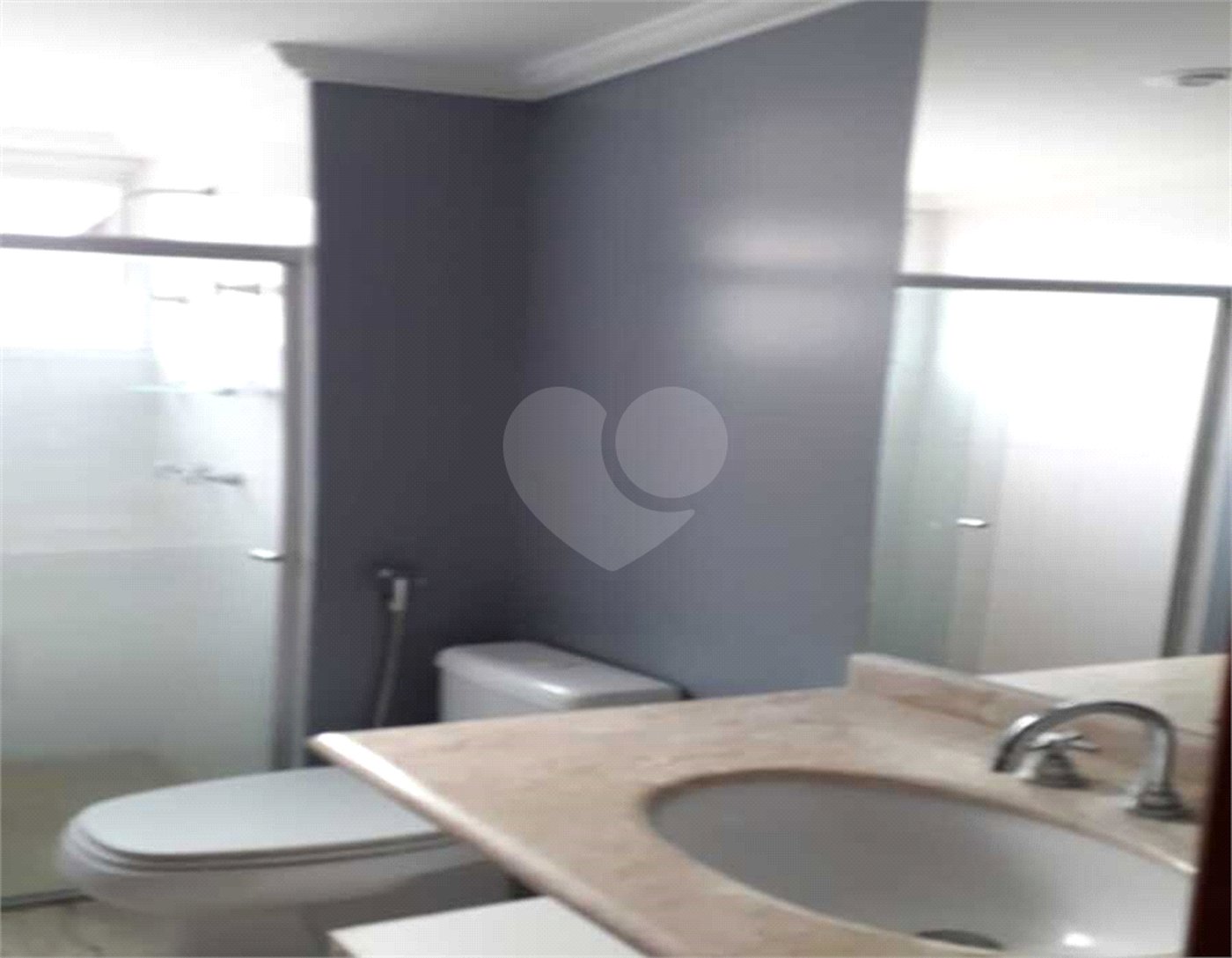 Lindo Apto Edifício Raquel Venda com Sacada gourmet.com 03 dormitórios 01 suíte