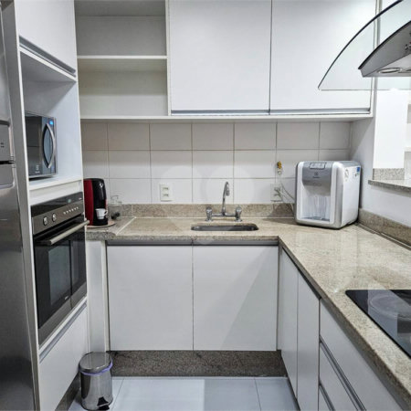 Na Mooca á venda Apartamento / Studio com 51m² 1 dormitório e 1 vaga.