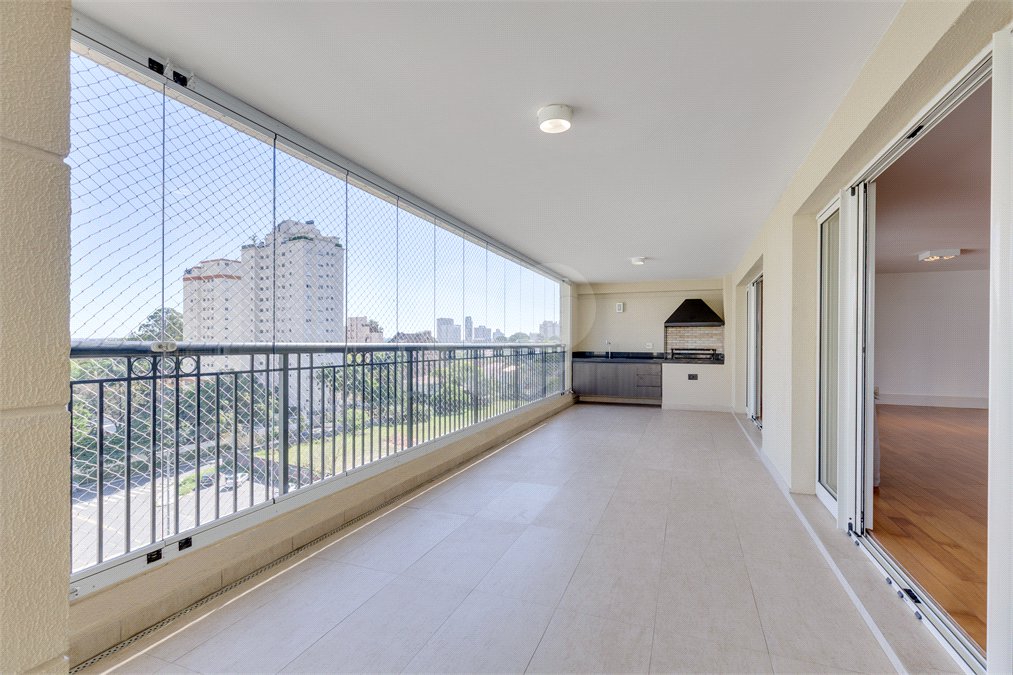 Apartamento para alugar com 4 suítes em Chácara Flora, São Paulo, SP