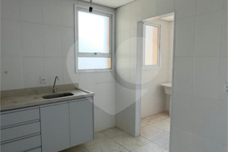 Aurora Gardens - Apartamento com 3 dormitórios e espaço de sobra.