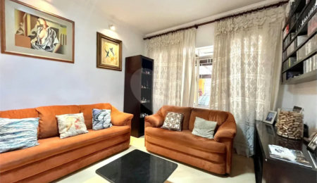 Casa à venda com 160m², 3 quartos e 2 vagas
