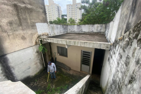 Casa à venda com 2 quartos em Jardim Alvorada, oportunidade para investidor