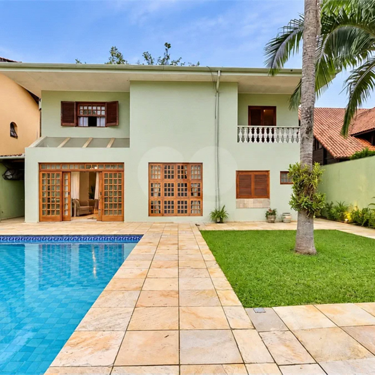 Casa à venda com 3 quartos, sendo 2 suítes,  em Interlagos, São Paulo, SP