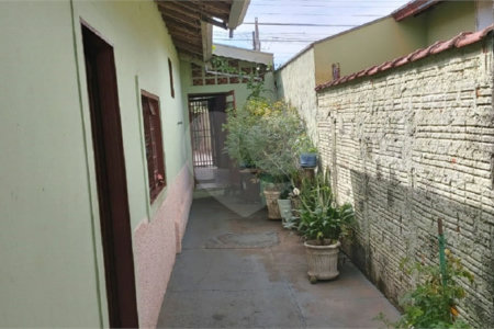 Casa Térrea para venda.