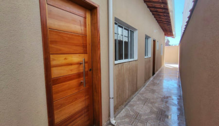 Casa à venda com 2 quartos, sendo 1 suíte,  em Nova Itanhaém, Itanhaém, SP