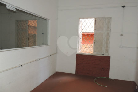 Excelente Casa Térrea Comercial em Região Nobre !!!