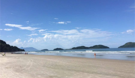 Maravilhosa Casa em Condomínio com 4 Suítes na Praia de Juquehy!!!