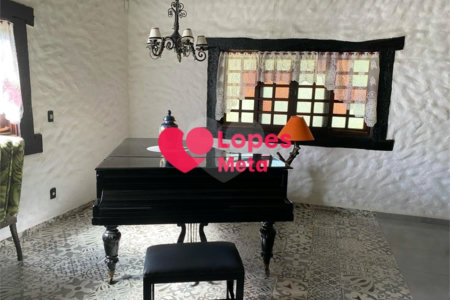 SITIO A VENDA, 33.000,OOM² COM 3 DORMITORIOS 1 SENDO SÚITE, 2 BANHEIROS, BAIRRO BOA VISTA, CAÇAPAVA
