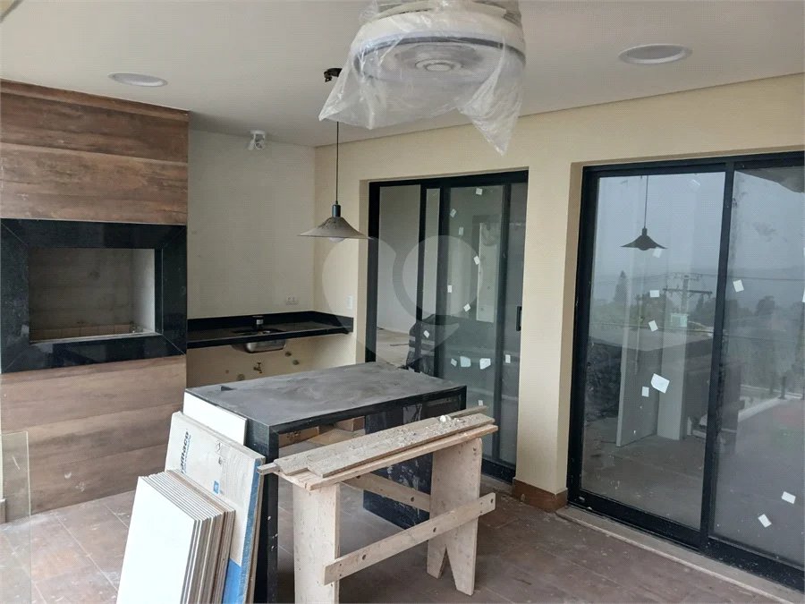 Sobrado à venda com 3 suítes em Roseira, Mairiporã, SP
