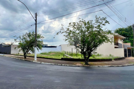 Lote à venda no Residencial Samambaia