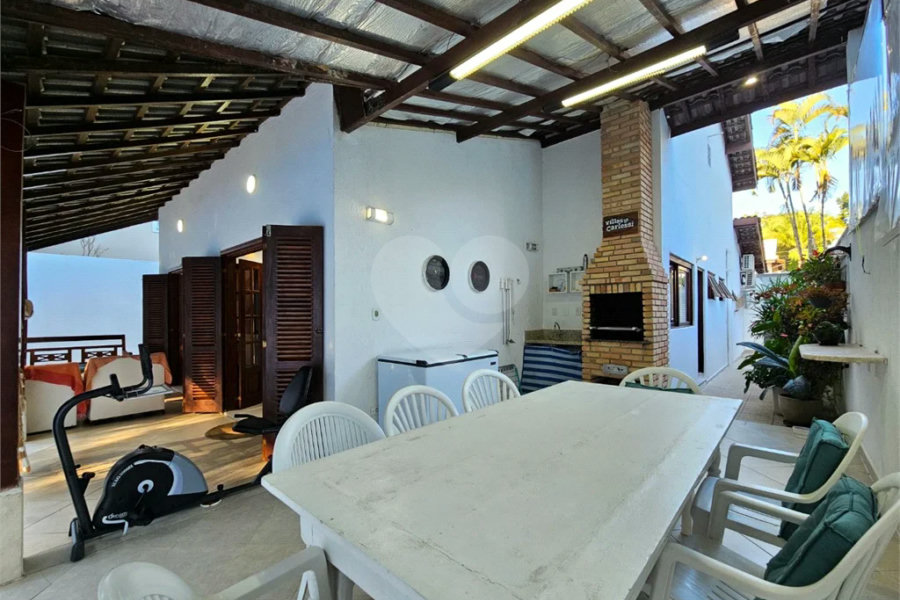 Casa à venda com 4 quartos, sendo 2 suítes, em Riviera de São Lourenço, Bertioga, SP