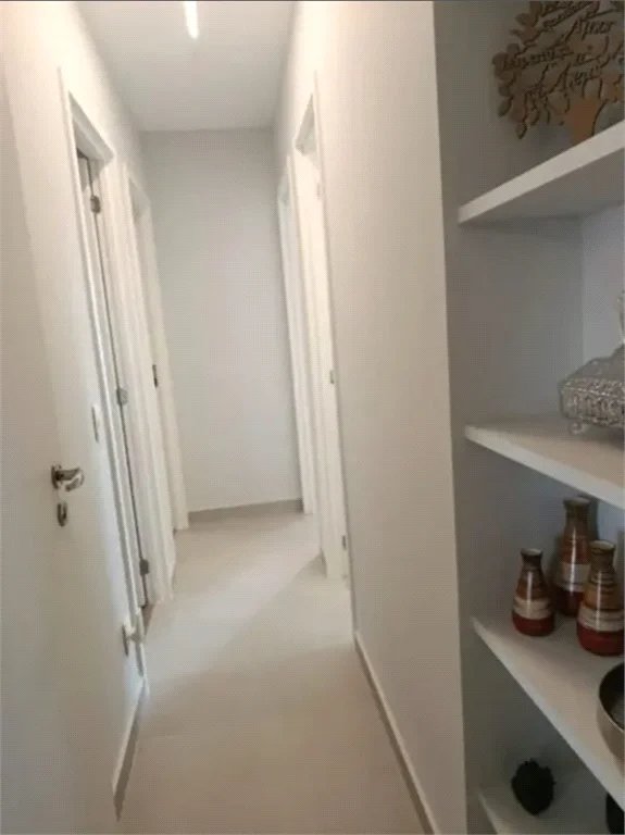 Apartamento à venda com 3 quartos, sendo 1 suíte,  em Vila Gomes, São Paulo, SP