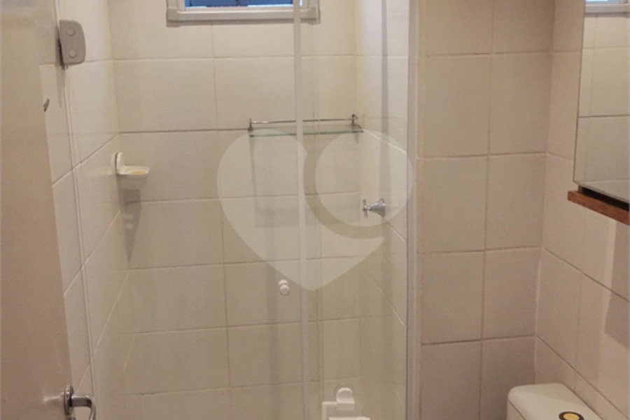 JARAGUÁ – FIT JARAGUÁ. Apartamento lindinho, em condomínio praticamente novo, super organizado e agradável, em local tranquilo com vista livre.