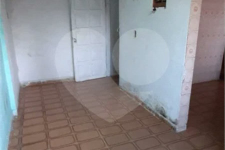 Sobrado á Venda no Ipiranga, 3 dormitórios, 2 vagas na garagem, reformado