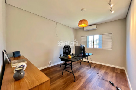 Casa Térrea à venda com 5 quartos, sendo 3 suítes, em Vila Esperia Ou Giglio, Atibaia, SP