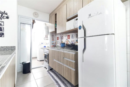 Apartamento de 02 dormitórios sendo 1 suíte