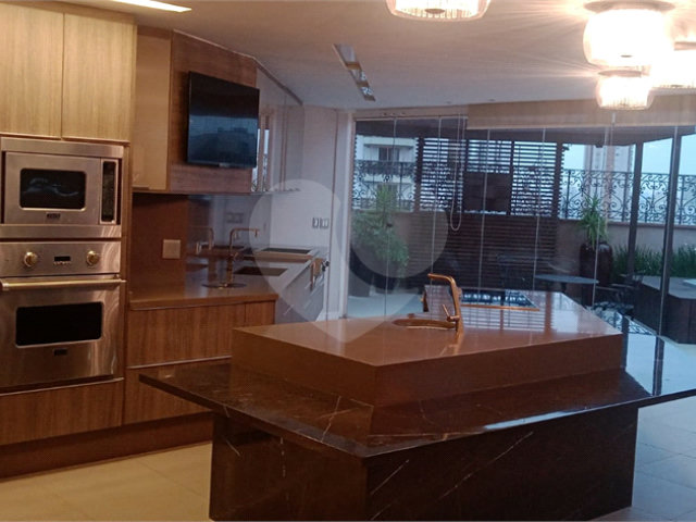 Duplex à venda com 7 quartos, sendo 5 suítes,  em Anália Franco, São Paulo, SP