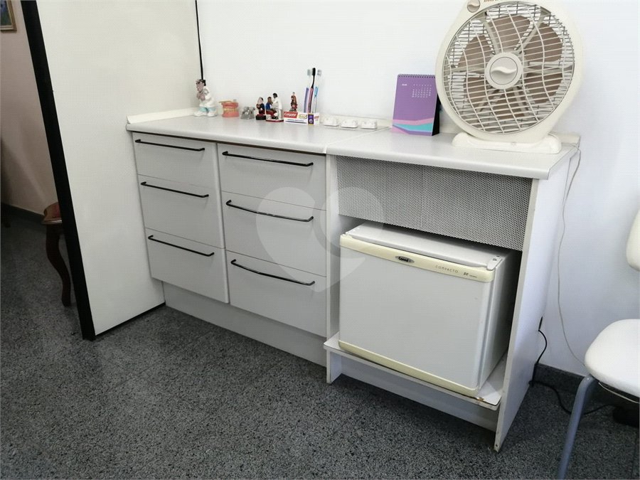 SALA/CONSULTÓRIO ODONTOLÓGICO Região da Paulista, 45m2.