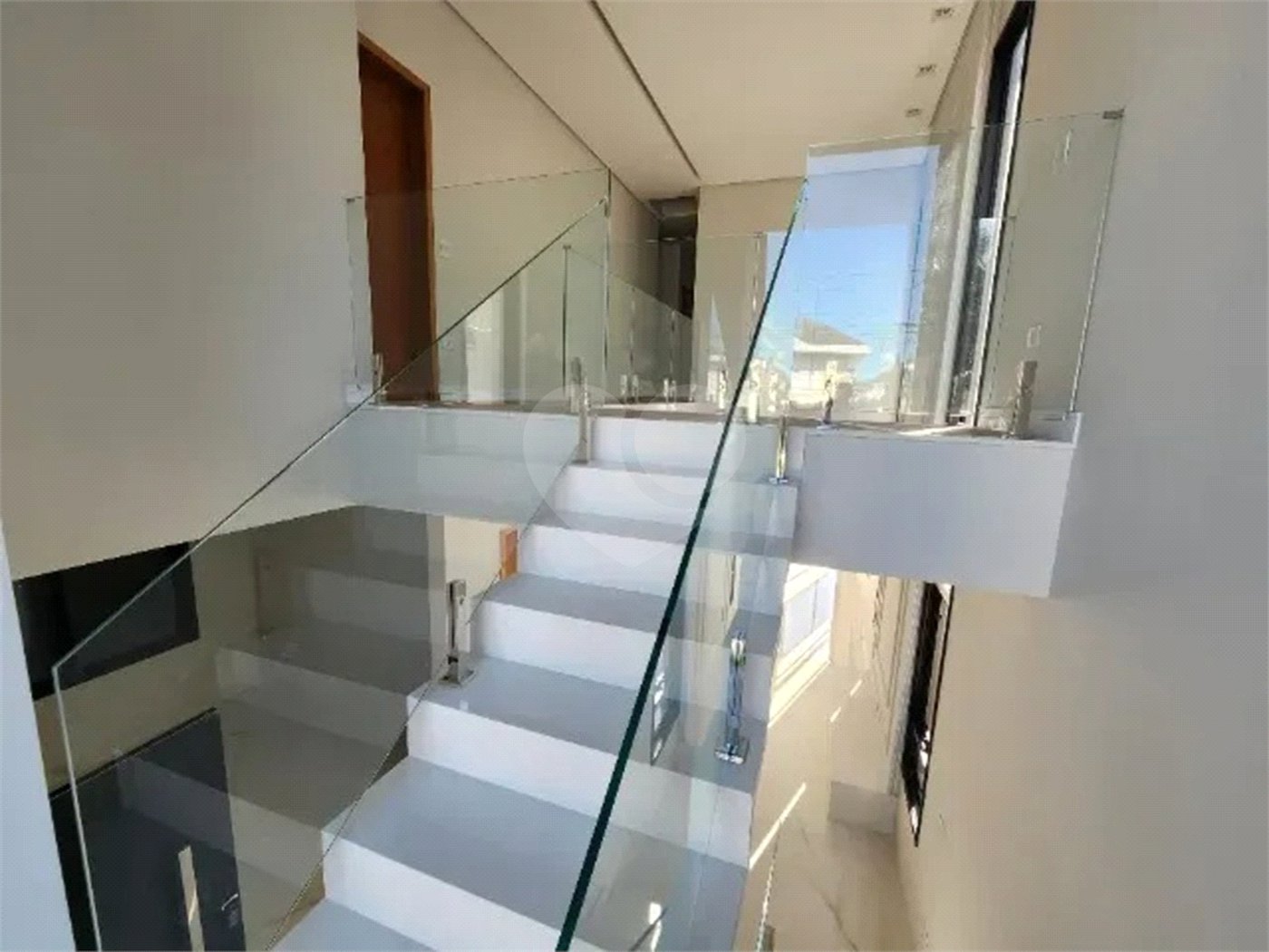 CASA A VENDA 280M², 4 DORMITORIOS, 4 SUITES, 4 VAGAS - URBANOVA - SÃO JOSÉ DOS CAMPOS/SP.