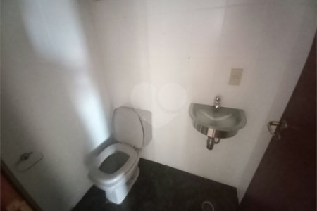 Apartamento para venda ou locação no Ed. Alexandre Previero